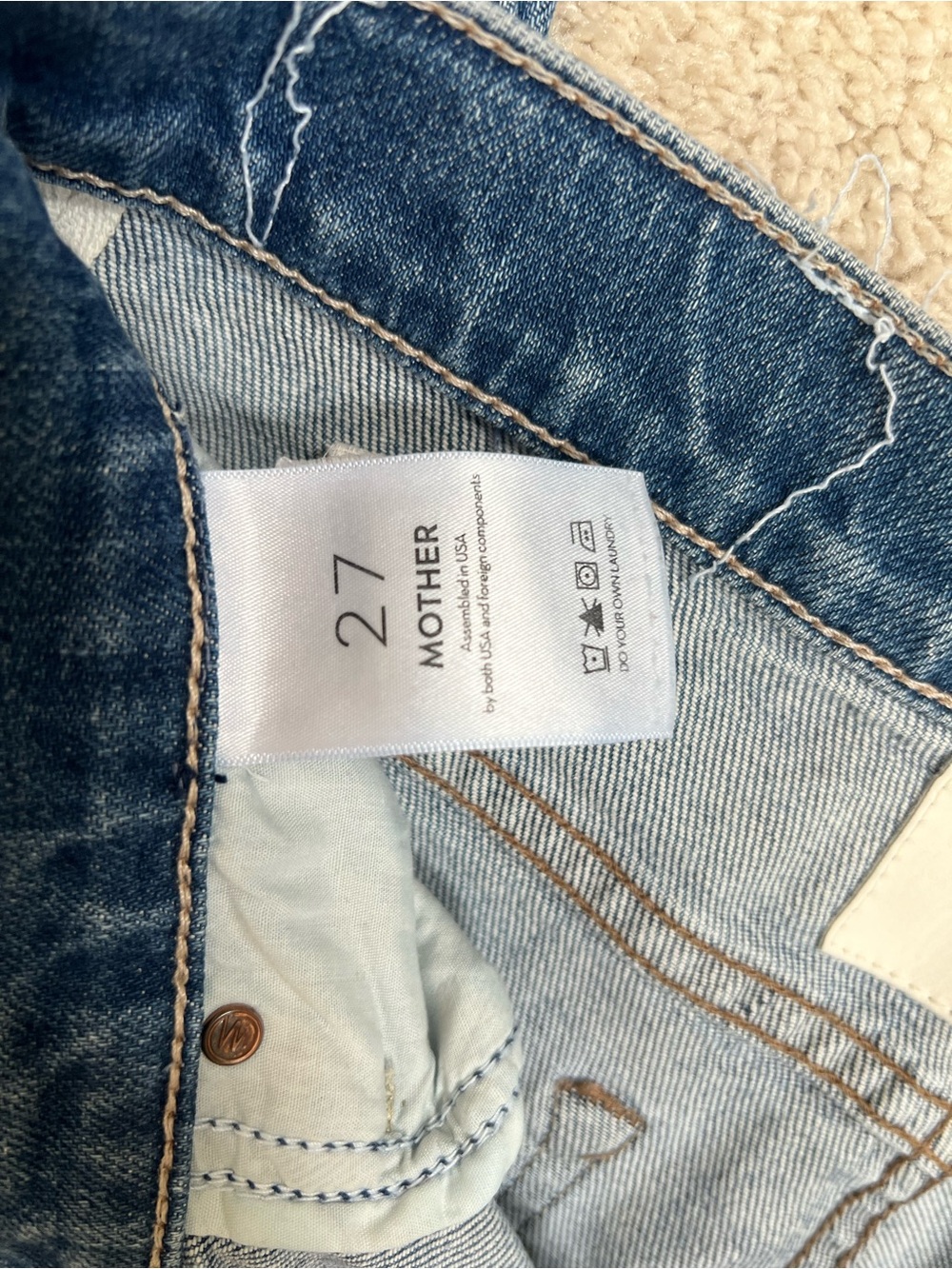 Like New MOTHER Superior Jeans - Picture 5 of 6